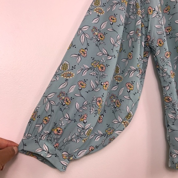 Loft Women’s Aqua Floral Print Mixed Blouse Size XS Blouson Sleeves - Picture 6 of 10